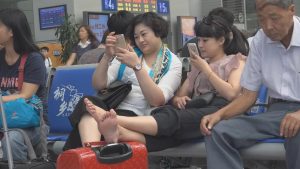 [子林4K视频]虽然动作略有不雅，但这双足底却是出奇的美观[0205]