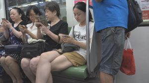 地铁偶遇美足挑逗，欲罢不能强行开机-97LZTD-2178
