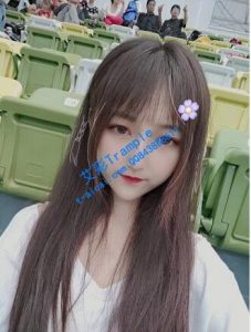【玉女】小爱膝顶地狱 踩碎了一个蛋！-97LZTD-2293
